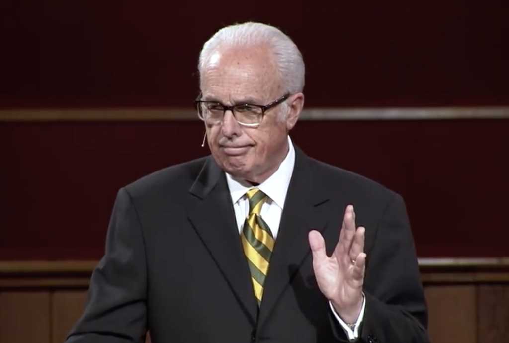 Prayers Pour In as Pastor John MacArthur Battles Slow Recovery